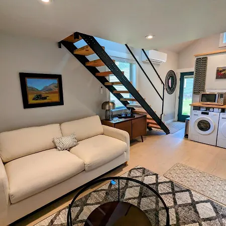 Carriage House Villa